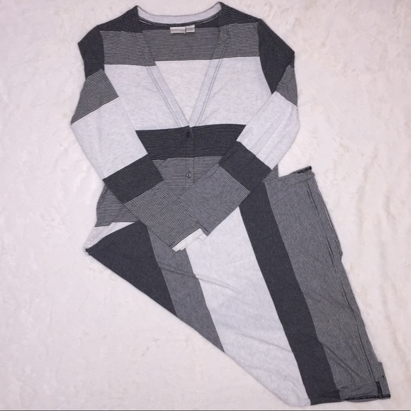 Chico's Tops - Chicos Zenergy Long TShirt Button Cardigan Stripe